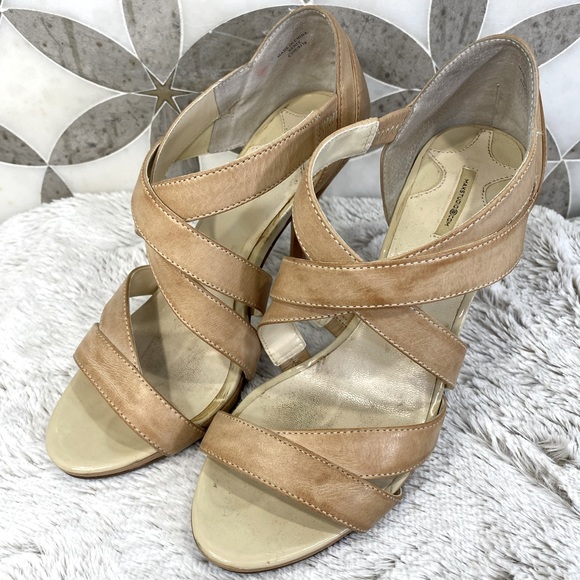 Max Studio Xenix Light Leather Beige - Picture 2 of 9